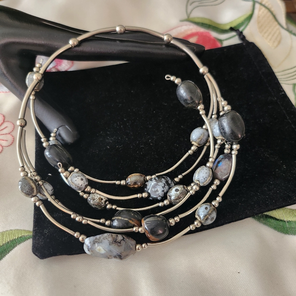 Silver tone Beaded open Necklace